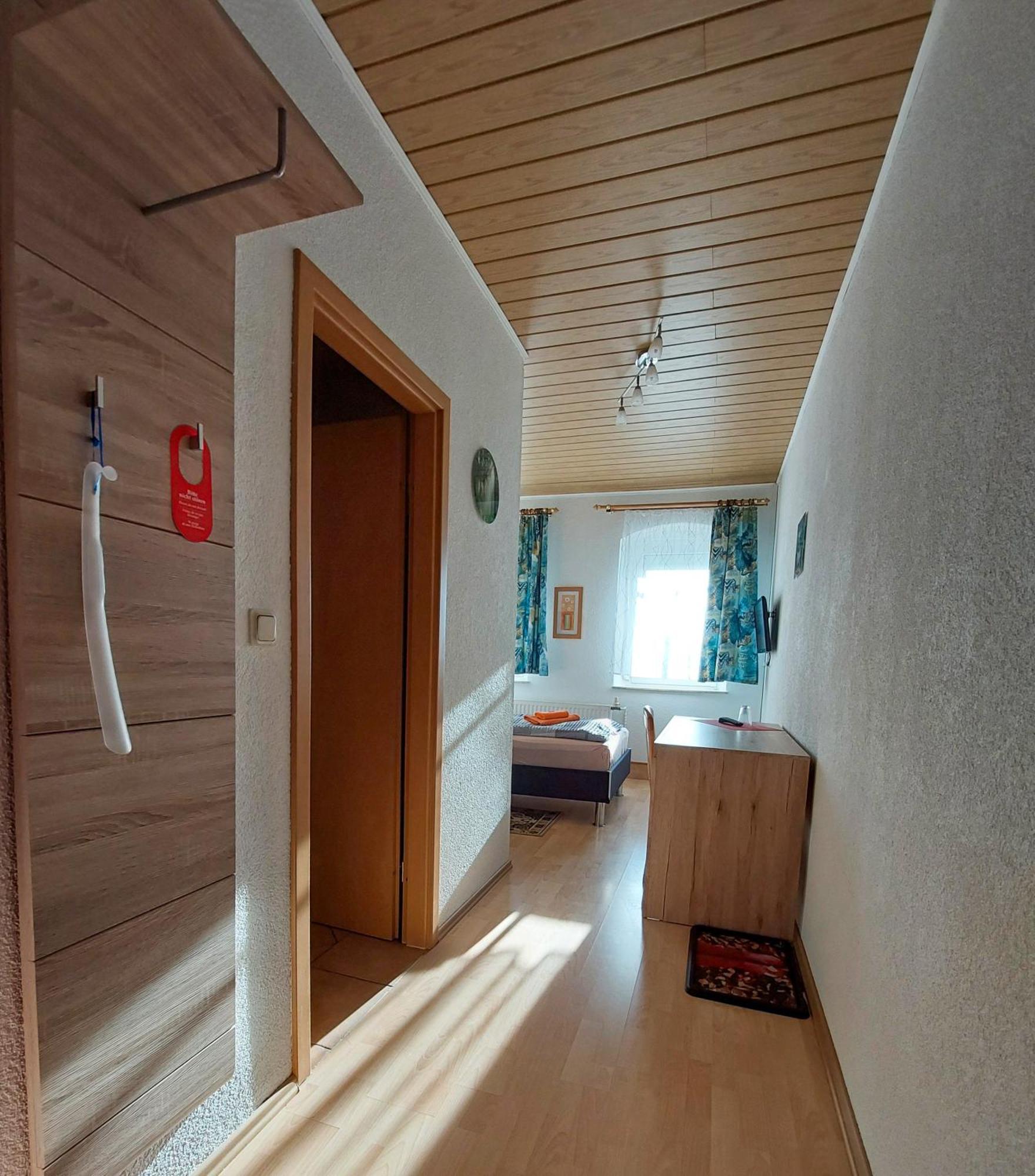 Zur Deutschen Eiche - Fruehstueckspension Und Ferienwohnungen Großschönau Habitación foto