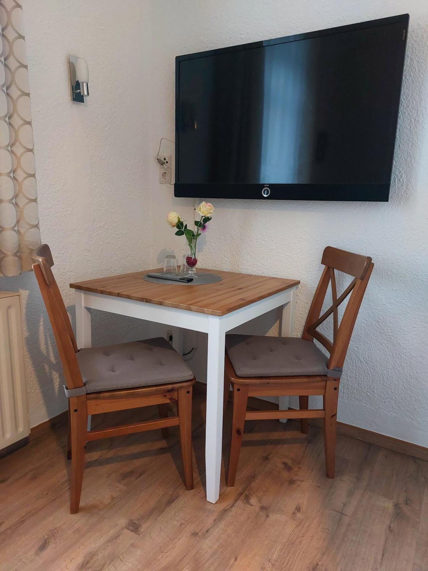 Zur Deutschen Eiche - Fruehstueckspension Und Ferienwohnungen Großschönau Habitación foto